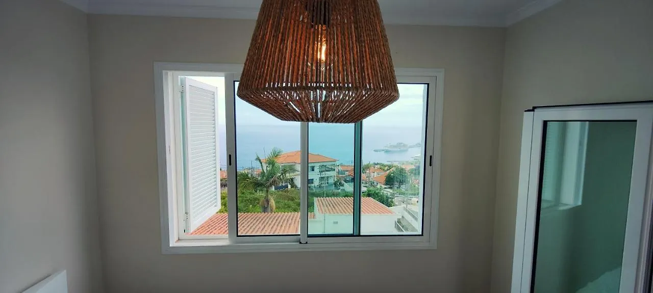 Villa Madeira Mit Blick Auf Den Hafen Funchal