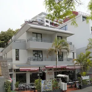 Turisticos Vitoria By Petit Funchal (Madeira)